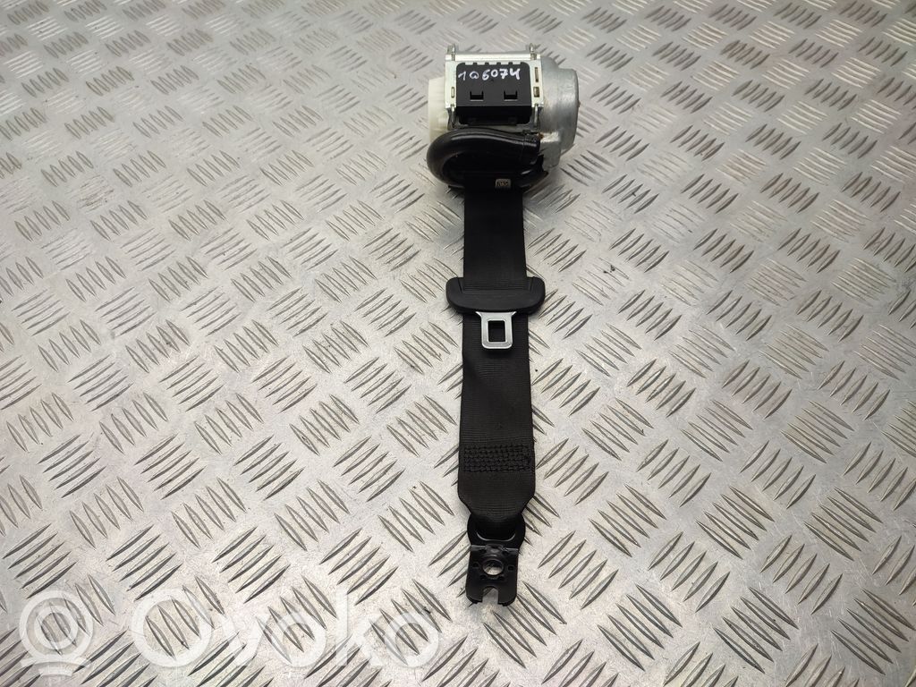 Audi A4 S4 B9 Cinturón trasero 