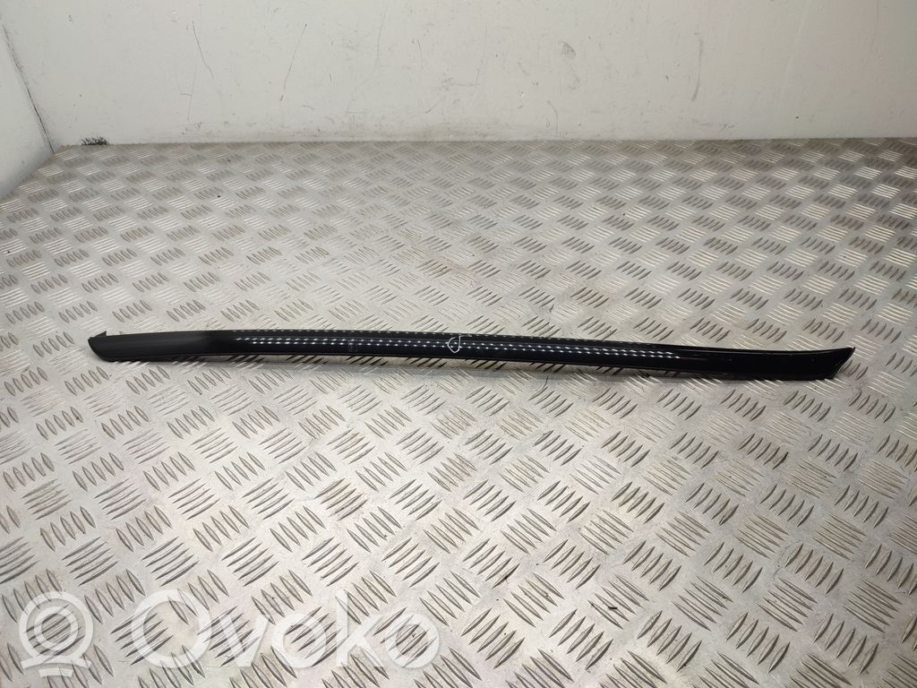 Volvo XC60 Windshield trim 
