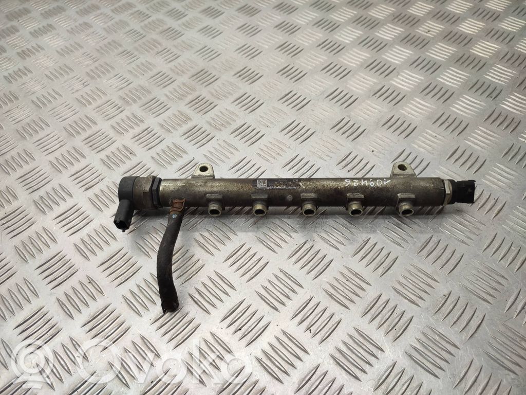 Opel Astra H Fuel main line pipe 