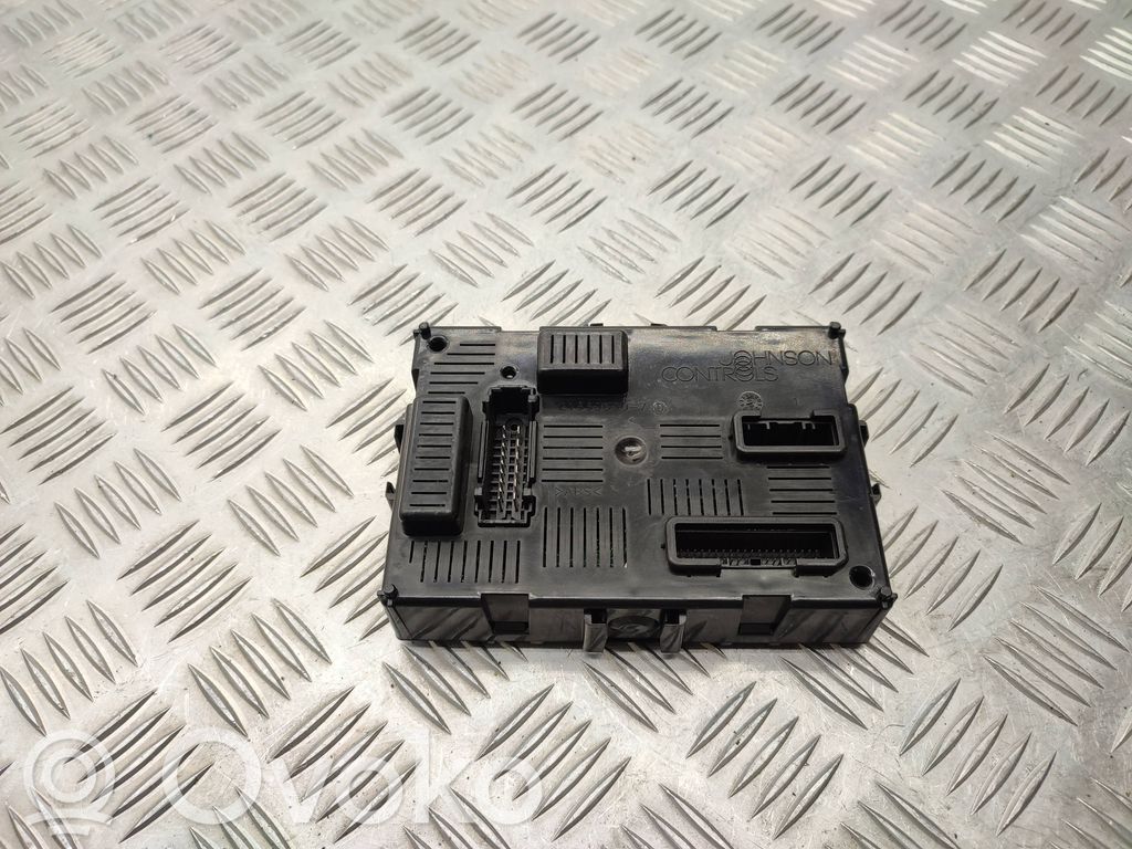 Nissan Note (E11) Comfort/convenience module 
