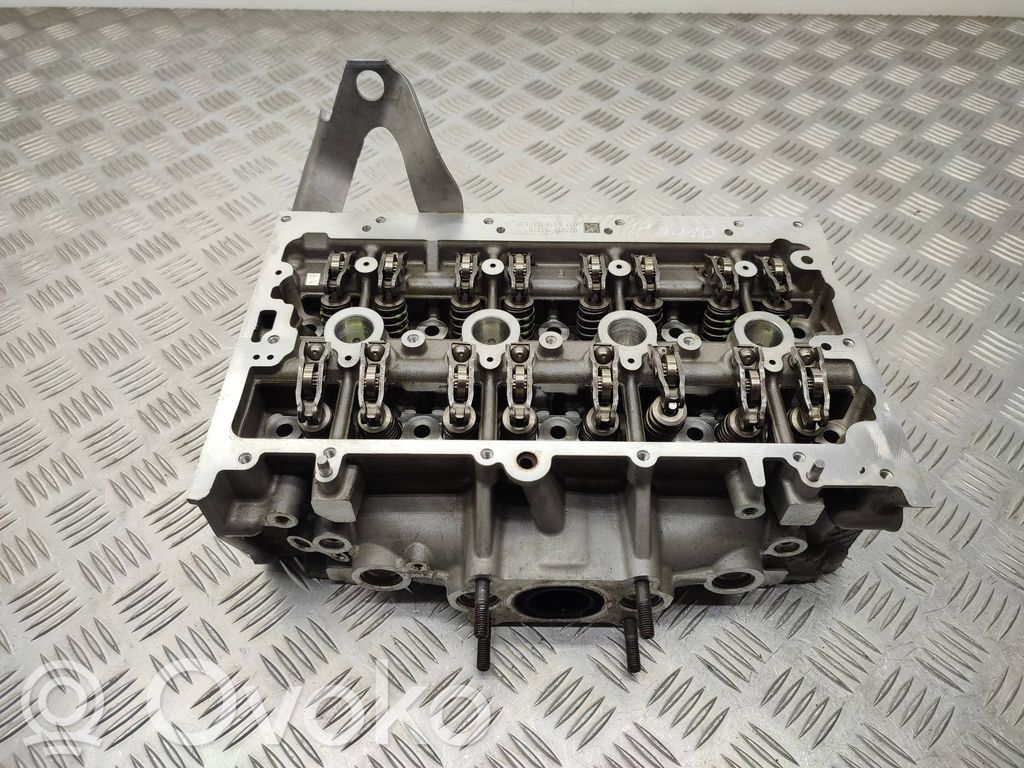 Volkswagen T-Roc Engine head 