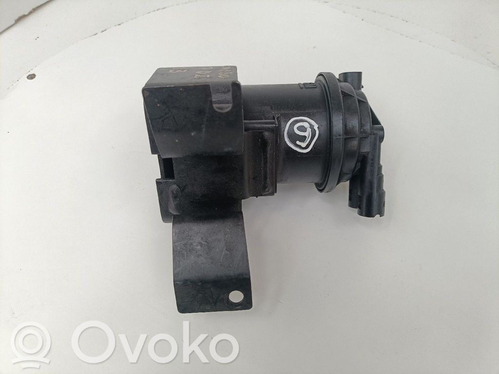 Opel Combo C Fuel filter bracket/mount holder 