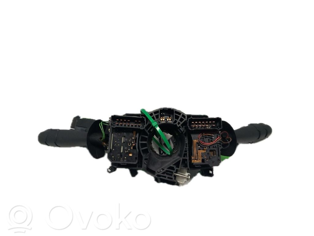 Other switches/knobs/shifts   8200012244