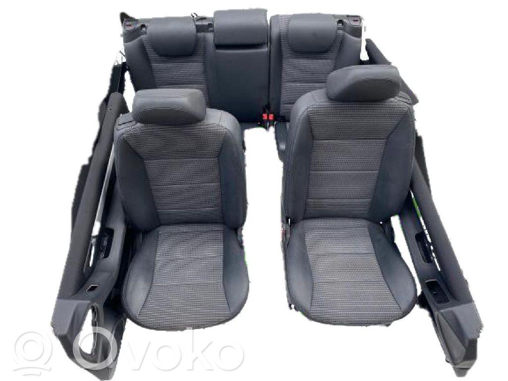Mercedes-Benz A W169 Sēdekļu komplekts 