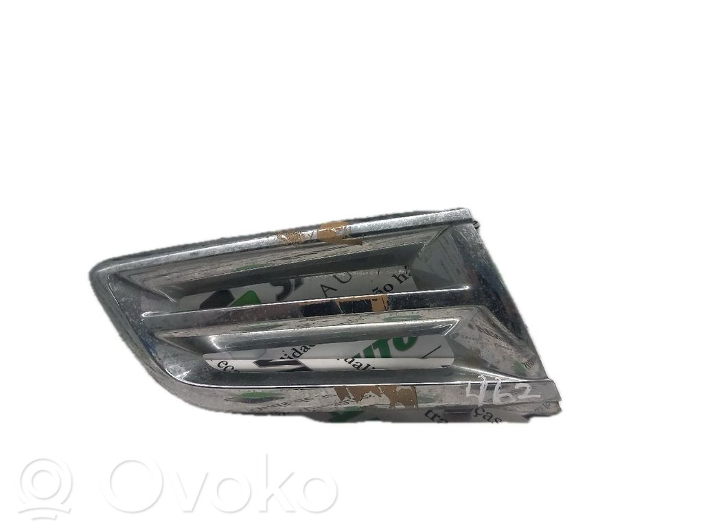 Grotelės priekinės   DIREITO,8200665779D,8200709071D