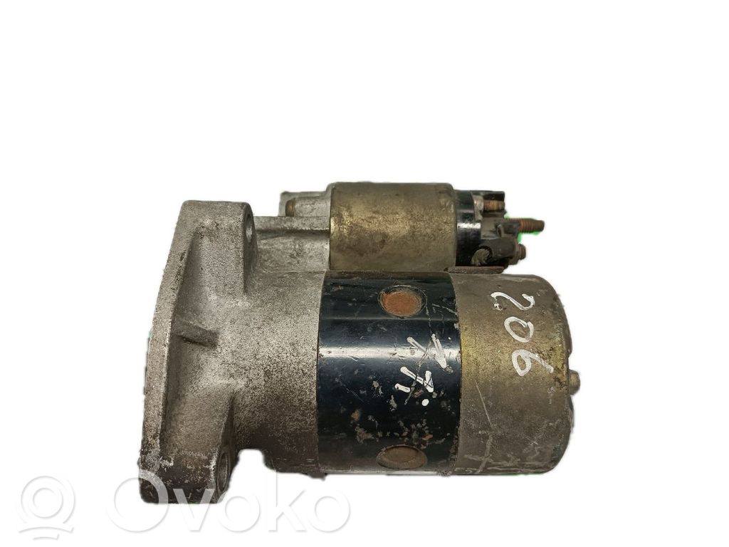 Starteris   12VM002T
