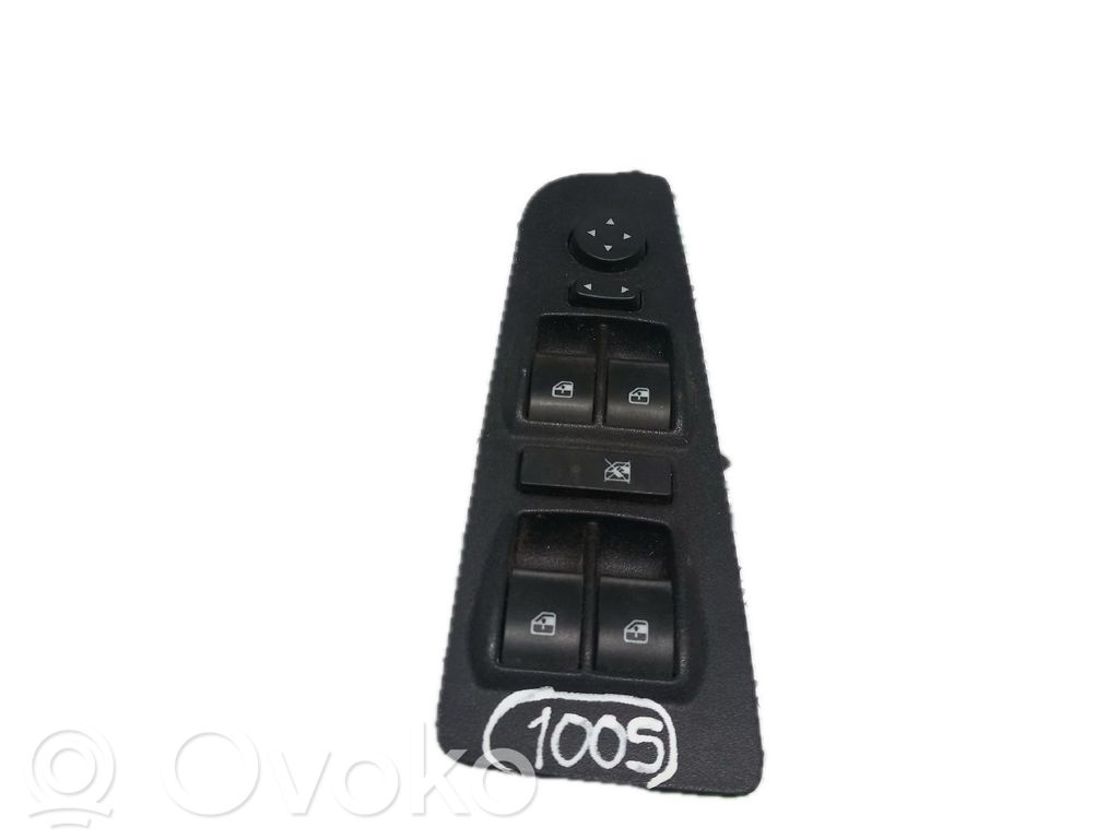 Electric window control switch   FRENTEESQUERDO,735434462,COMMOLDURA