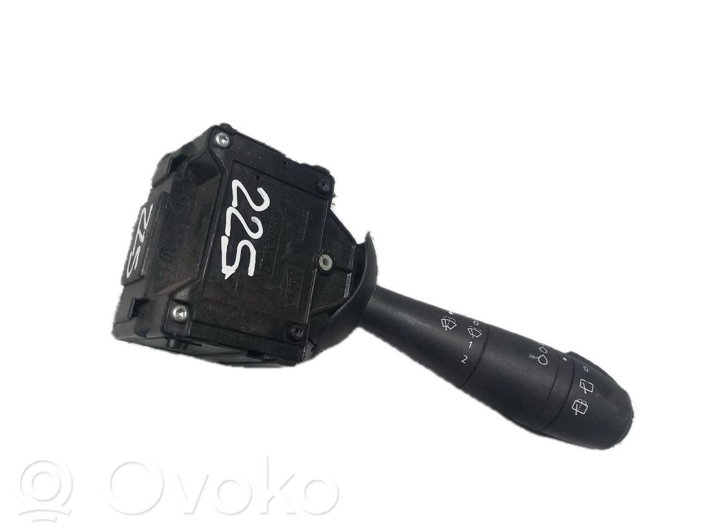 Renault Clio IV Wiper speed switch 