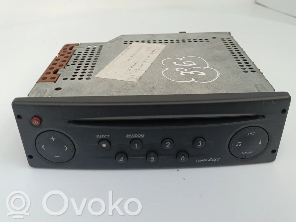 Renault Laguna I Unidad delantera de radio/CD/DVD/GPS 