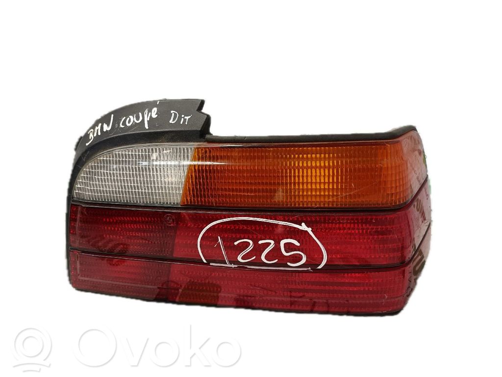 Rear/tail lights   1387654