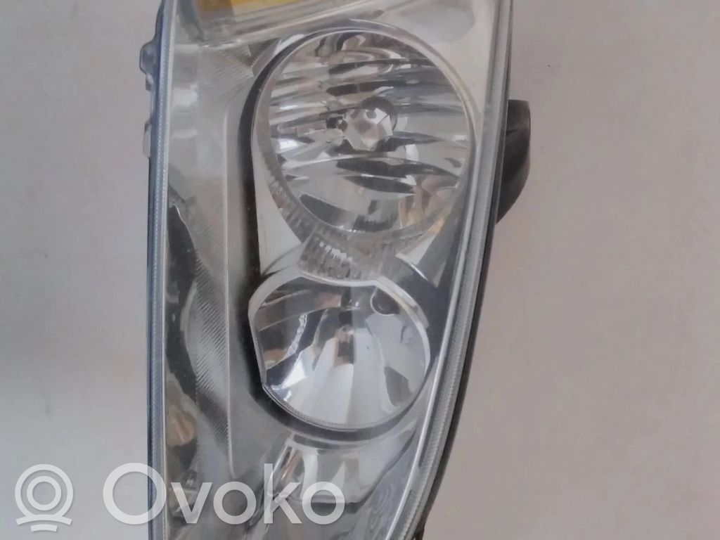 Ford Focus Headlight/headlamp 