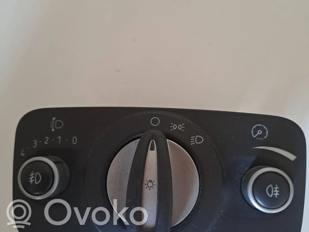 Ford Mondeo MK IV Light switch 