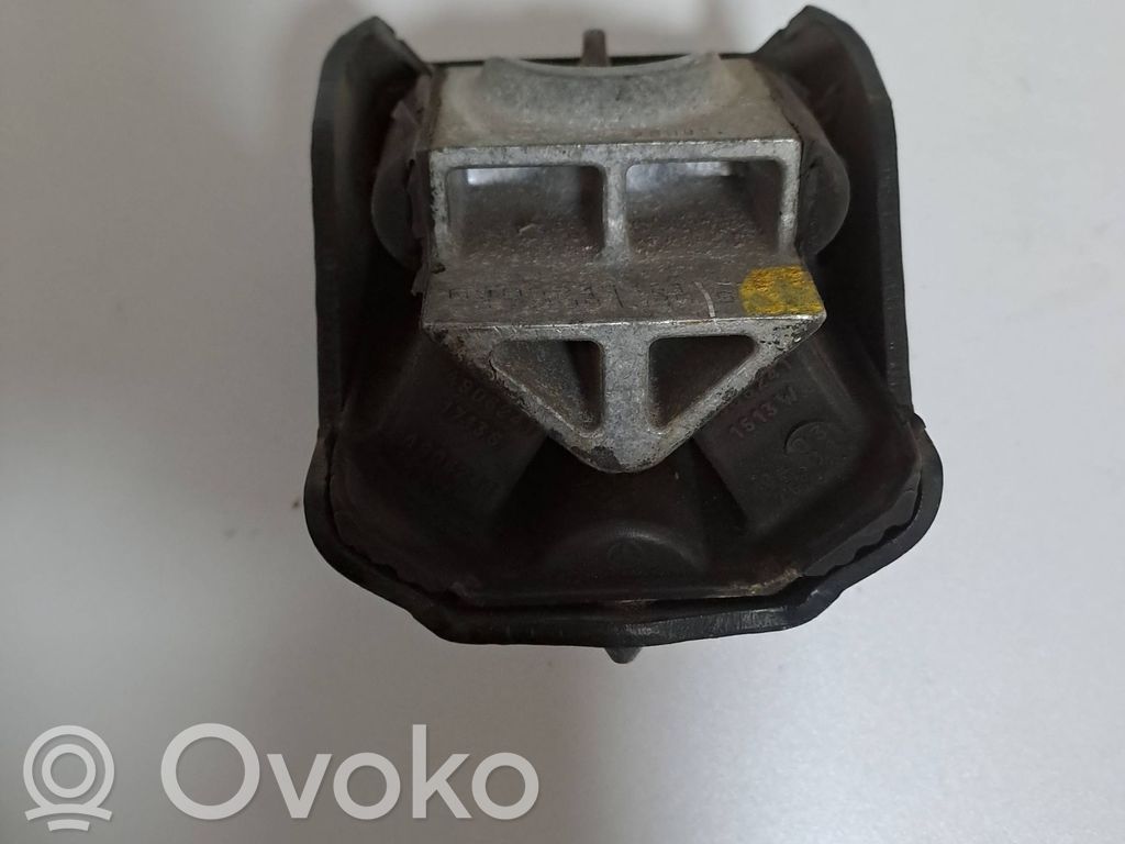 Mercedes-Benz Sprinter W906 Engine mount bracket 