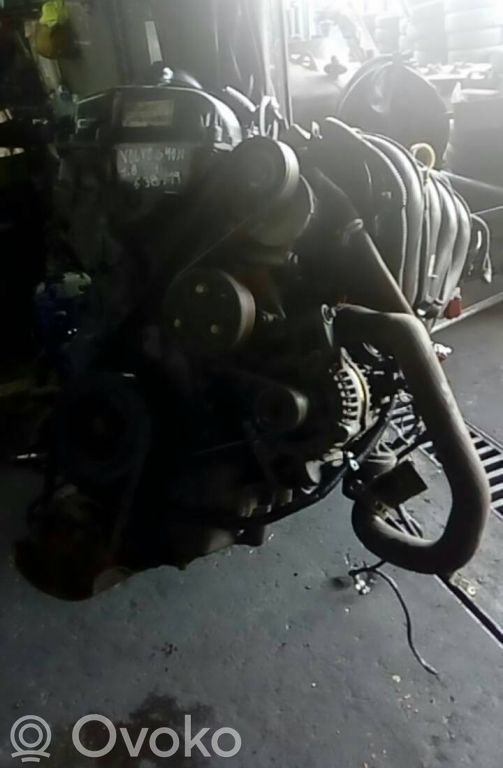 Volvo S40 Двигатель 