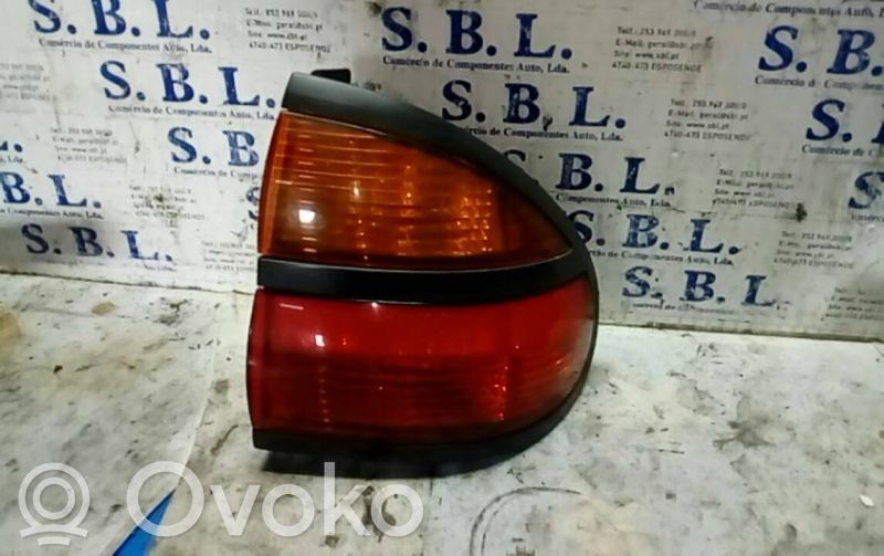 Renault Laguna I Tailgate rear/tail lights 