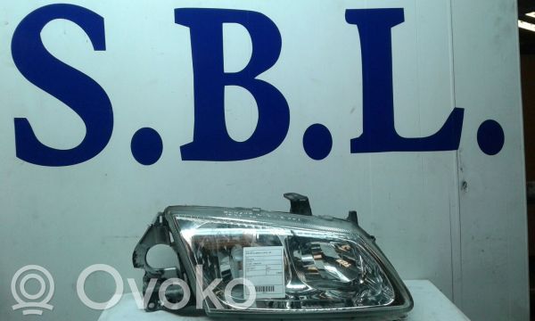 Nissan Almera N16 Передняя фара 