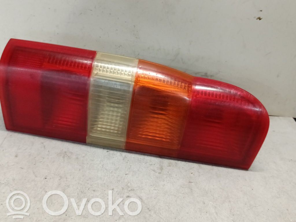 Tailgate rear/tail lights