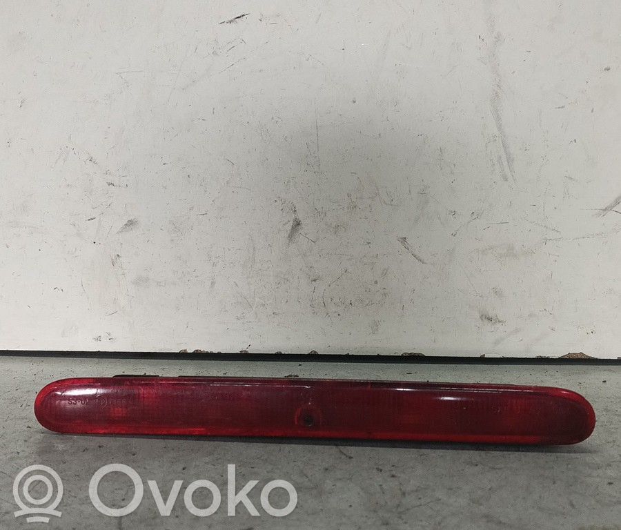 Kolmas/lisäjarruvalo