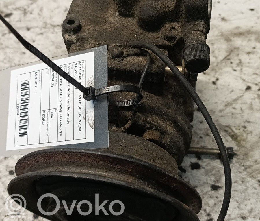 Mitsubishi Pajero Compresor (pompă) aer condiționat (A/C) 