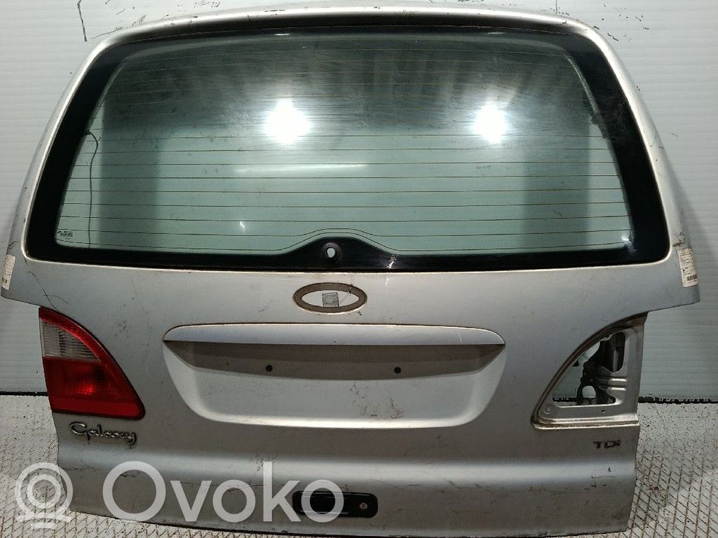 Tailgate/trunk/boot lid   CINZA