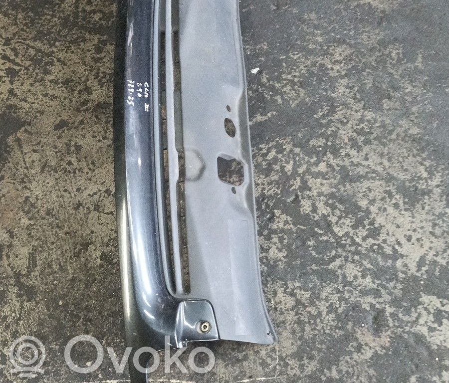 Renault Clio II Передняя решётка 