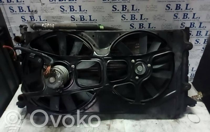 Volkswagen PASSAT B3 Jäähdyttimen jäähdytinpuhallin 