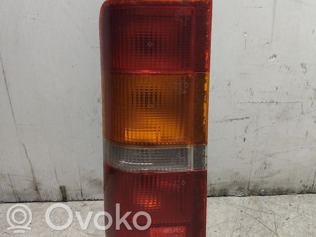 Ford Transit Takaluukun takavalot 