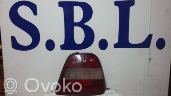 Nissan Sunny Galinis žibintas kėbule 