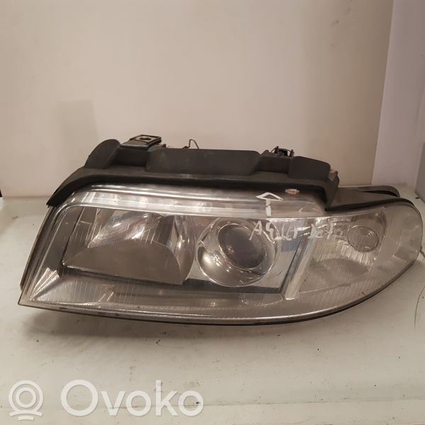 Audi A4 S4 B5 8D Priekinis žibintas 