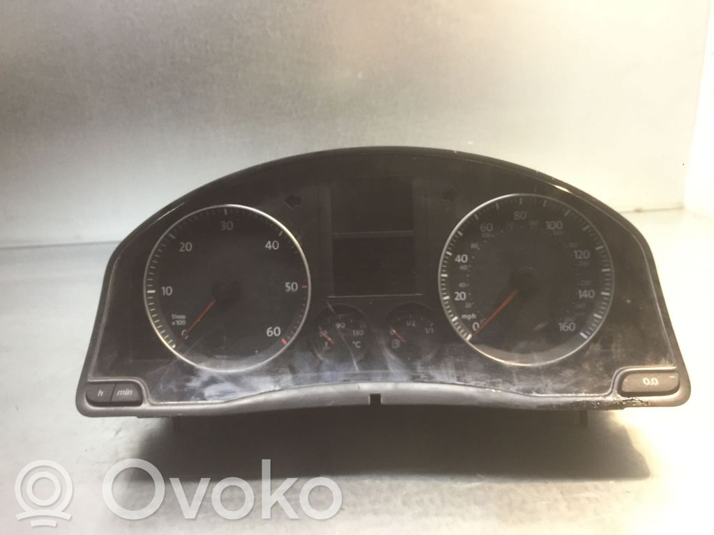 Volkswagen Golf Plus Geschwindigkeitsmesser Cockpit 