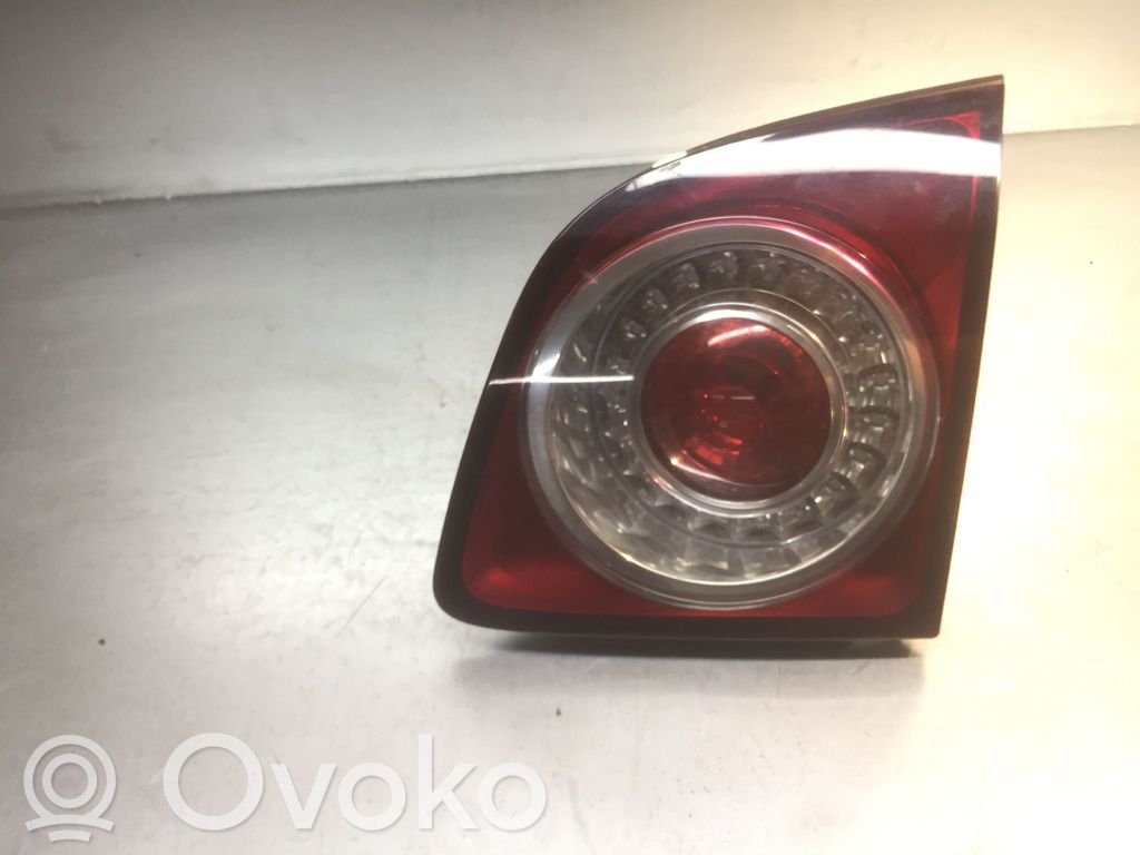 Volkswagen Golf Plus Lampy tylnej klapy bagażnika 