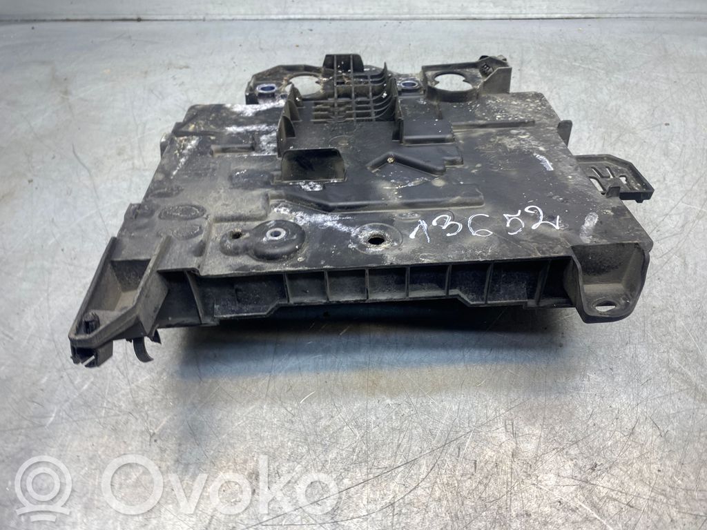 Renault Modus Półka akumulatora 