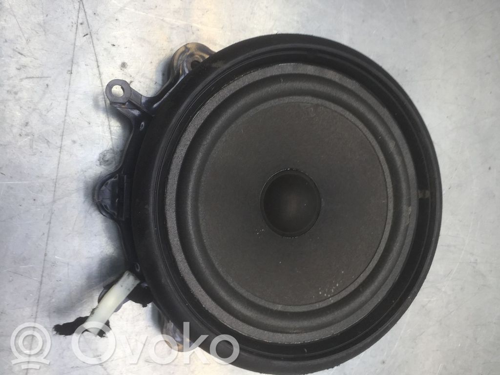 Audi A4 S4 B7 8E 8H Głośnik drzwi przednich 