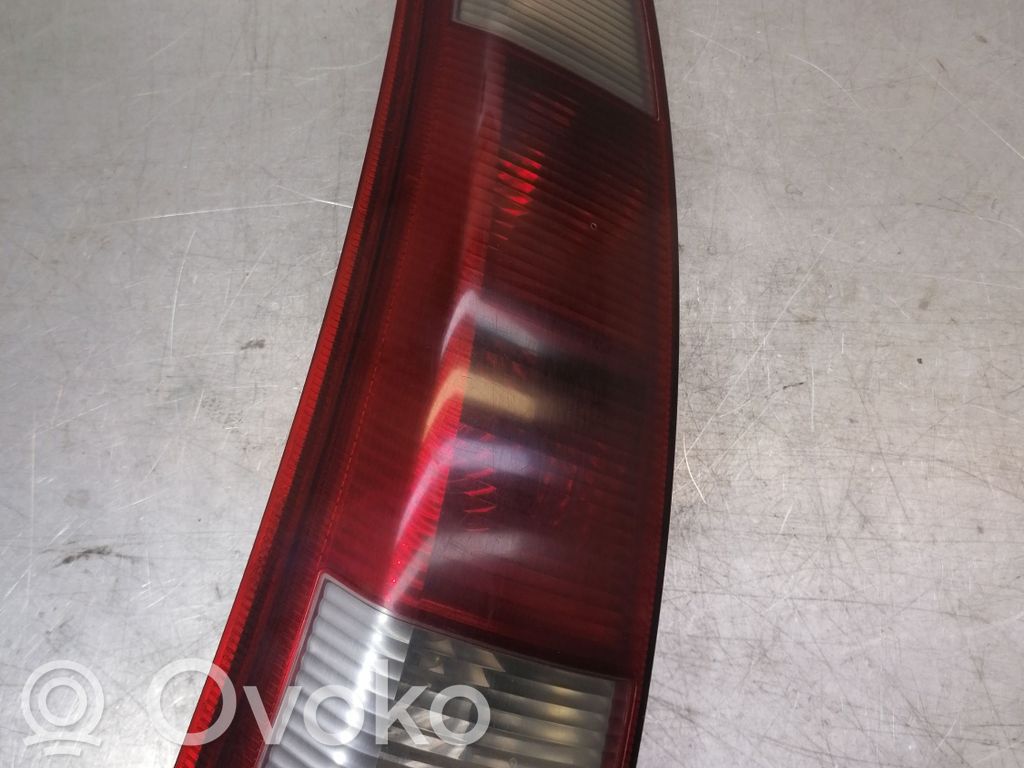 Opel Meriva A Aizmugurējais lukturis virsbūvē 