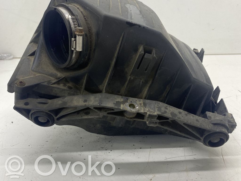 Opel Combo C Oro filtro dėžė 