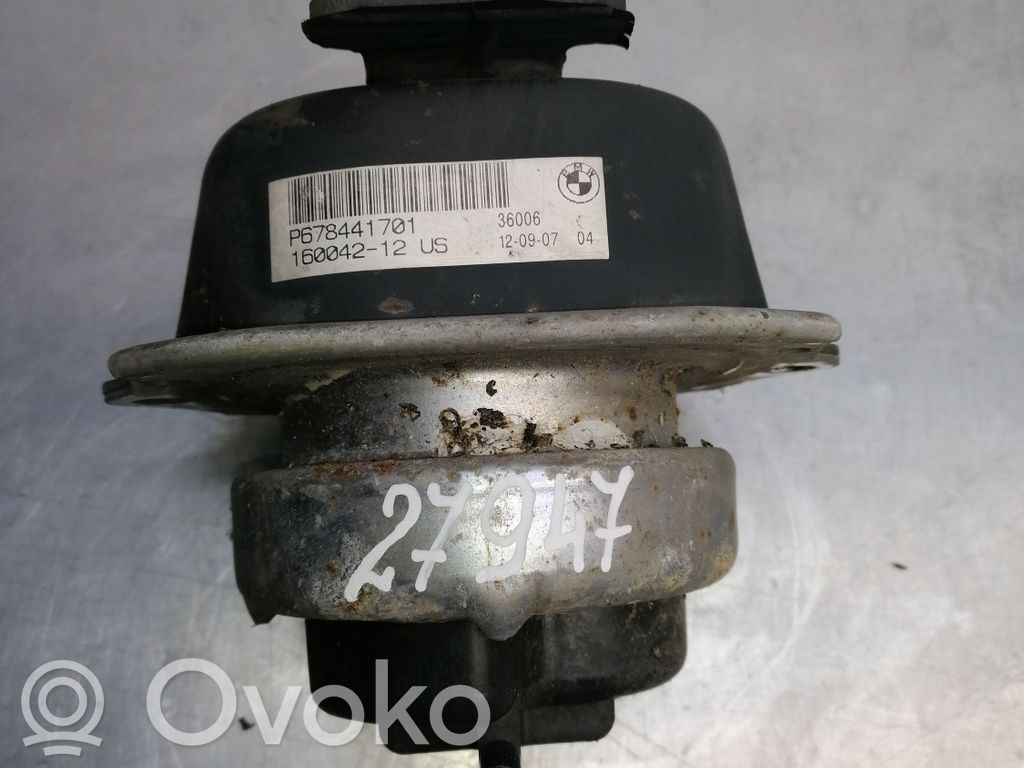 BMW X5 E70 Engine mount bracket 