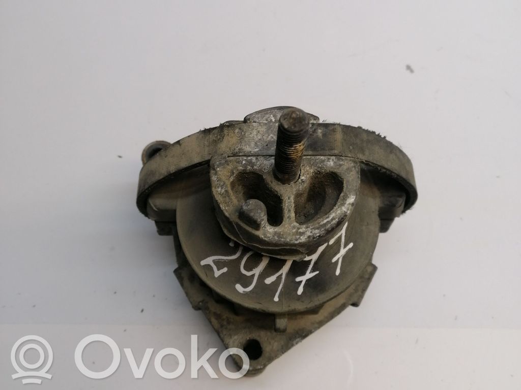 Saab 9-5 Engine mount bracket 