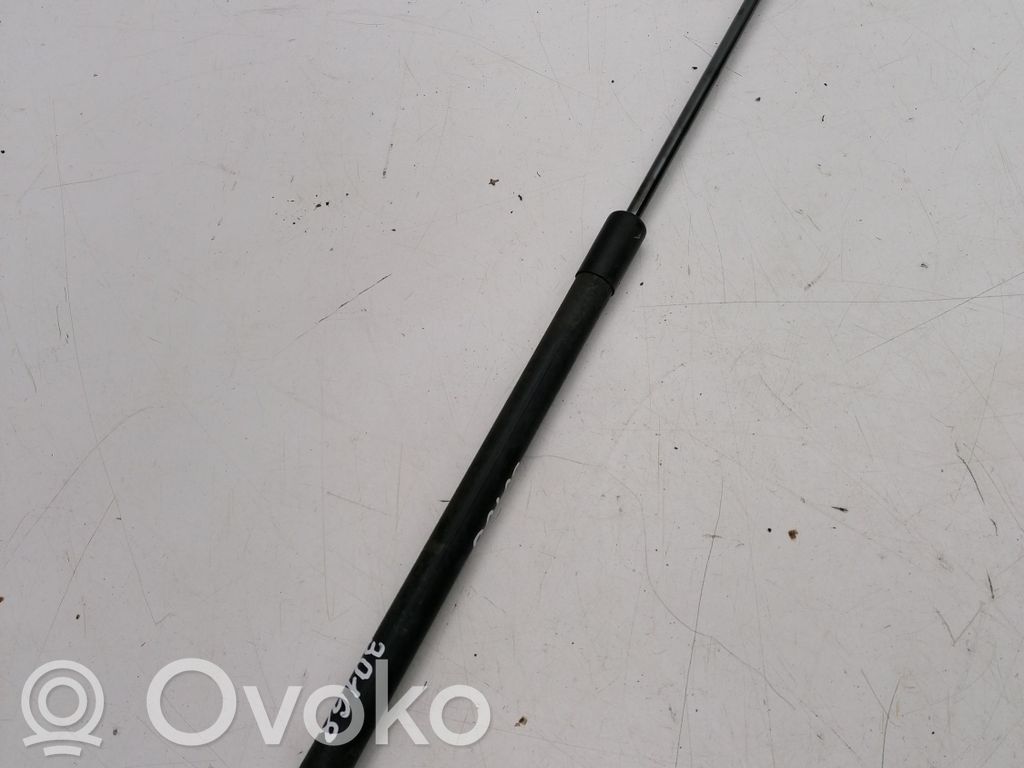Mazda 3 I Tailgate/trunk strut/damper 