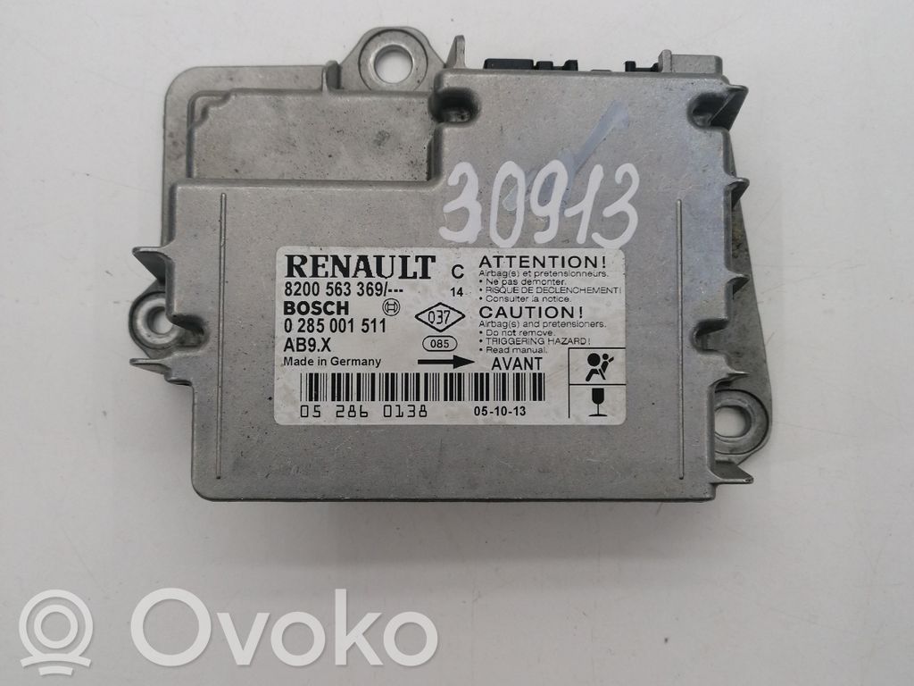 Renault Clio III Airbag control unit/module 