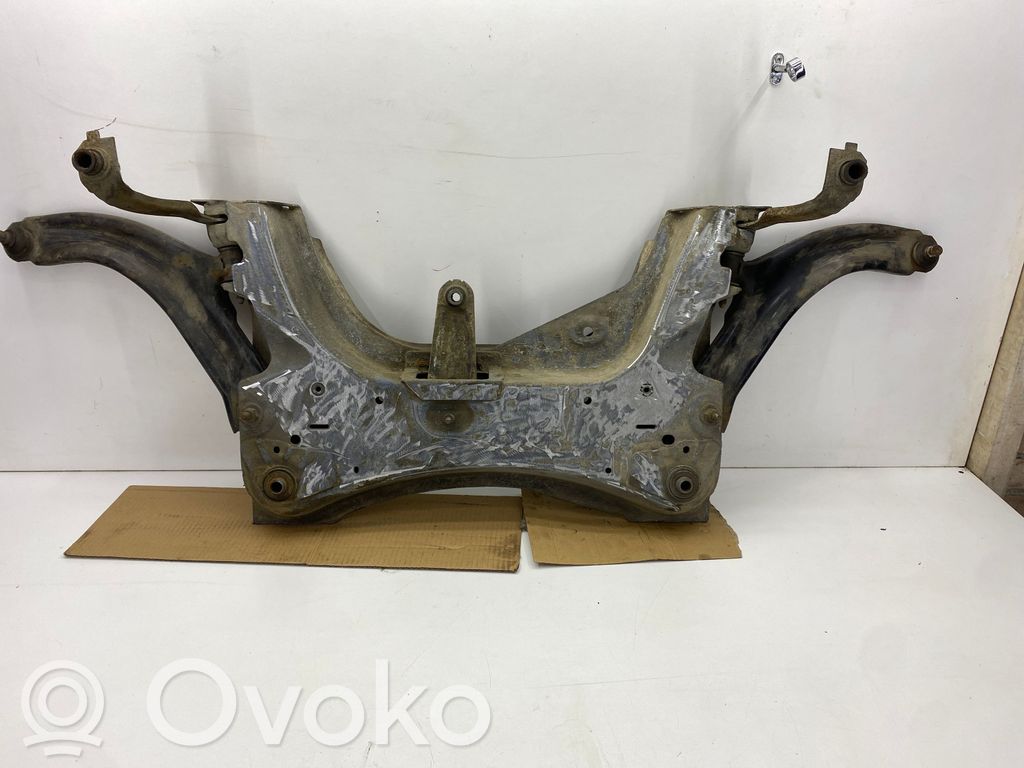 Renault Clio III Priekšējais šķērsnis 