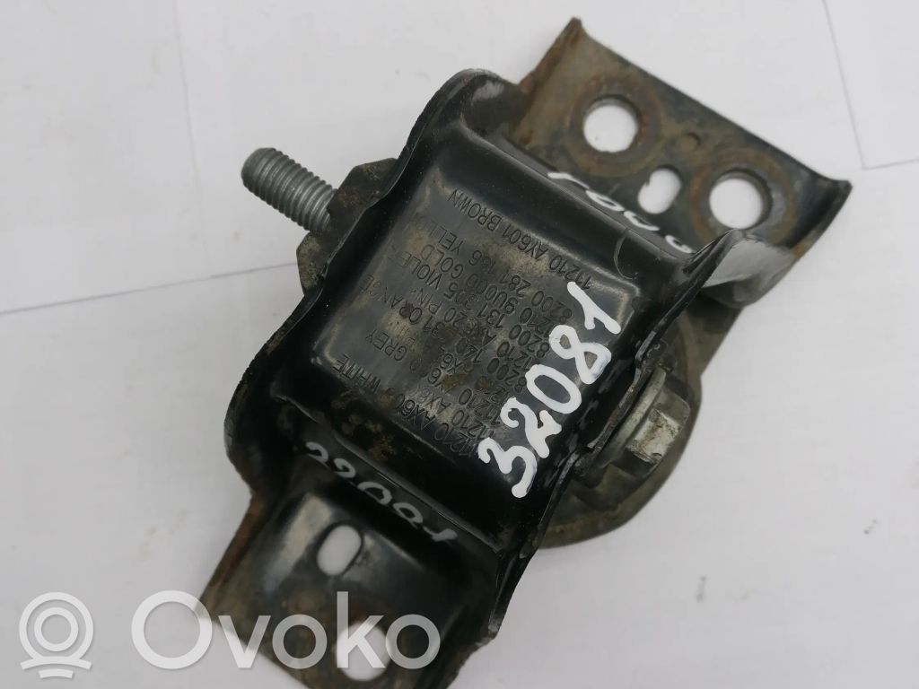 Renault Clio III Engine mount bracket 