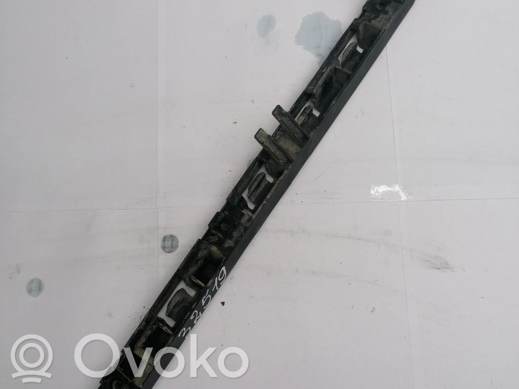 BMW 7 E65 E66 Задний держатель бампера 