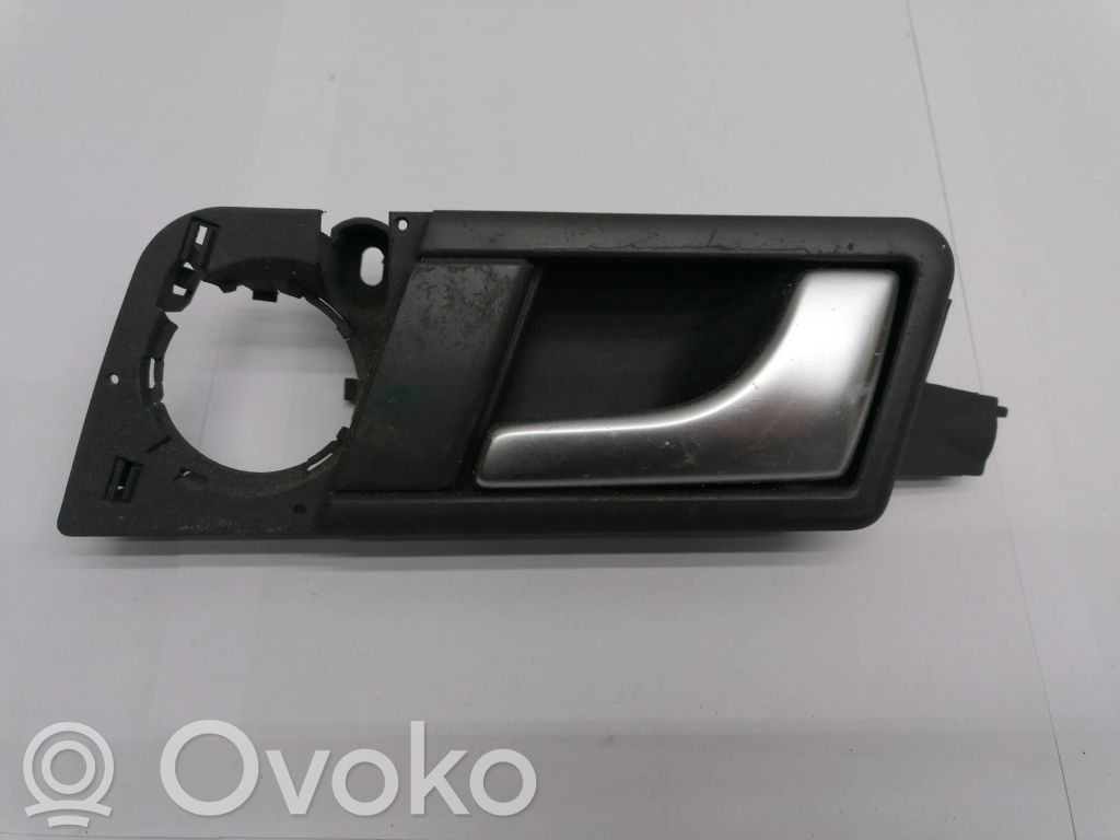 Audi A2 Manecilla interna puerta trasera 