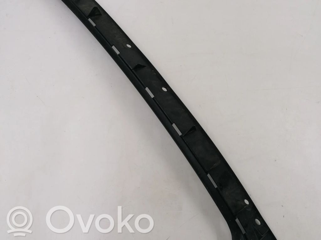 BMW 7 E65 E66 Takapuskurin kannake 