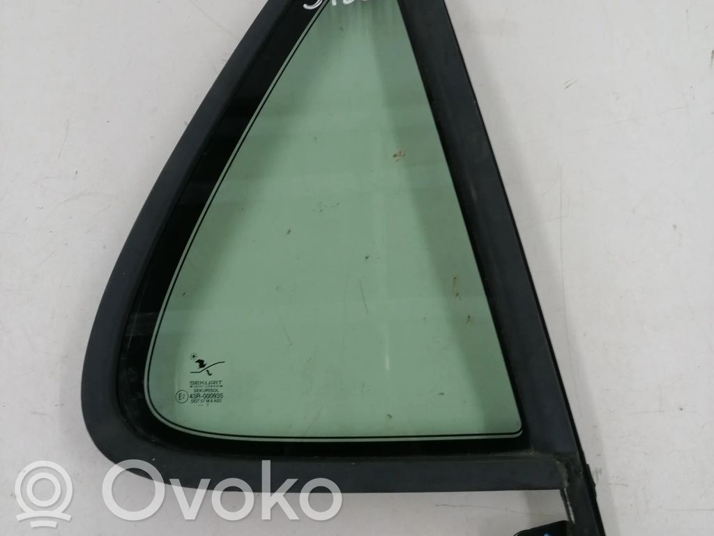 Saab 9-5 Ventanilla de ventilación de la puerta trasera 
