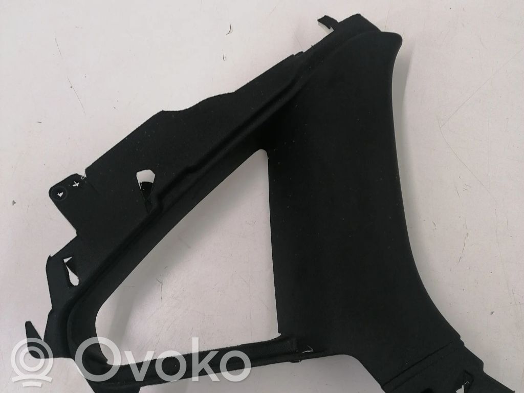 Volvo S90, V90 Pilar (D) (superior) 