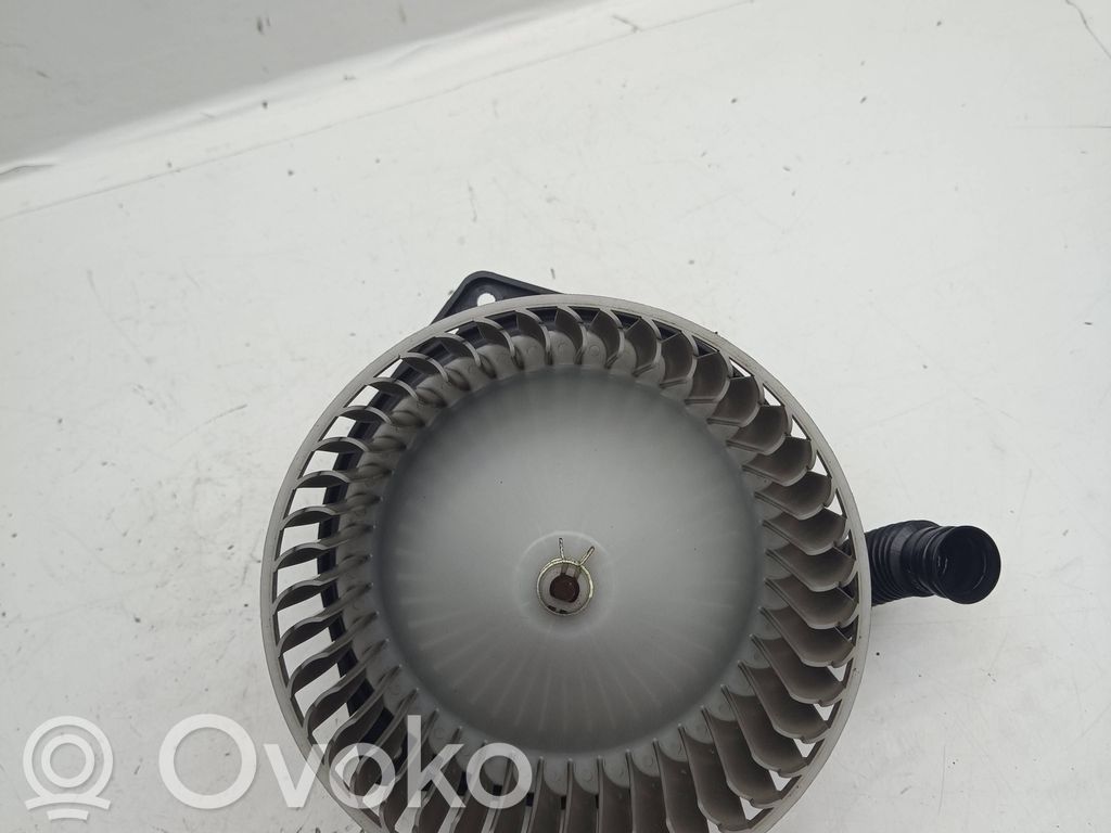 Subaru Impreza III Mazā radiatora ventilators 