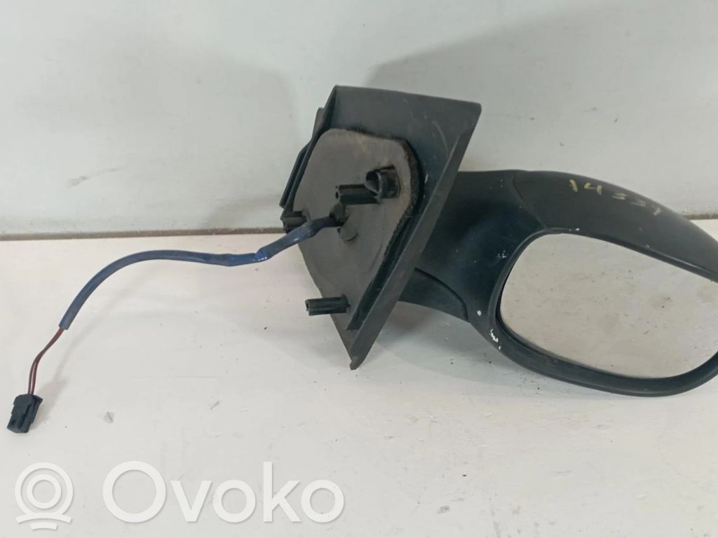 Peugeot 206+ Espejo lateral eléctrico de la puerta delantera 