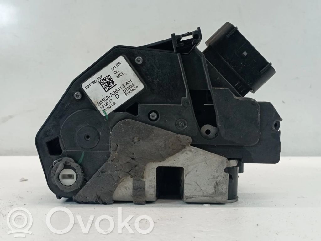 Ford Focus Takaoven lukko 