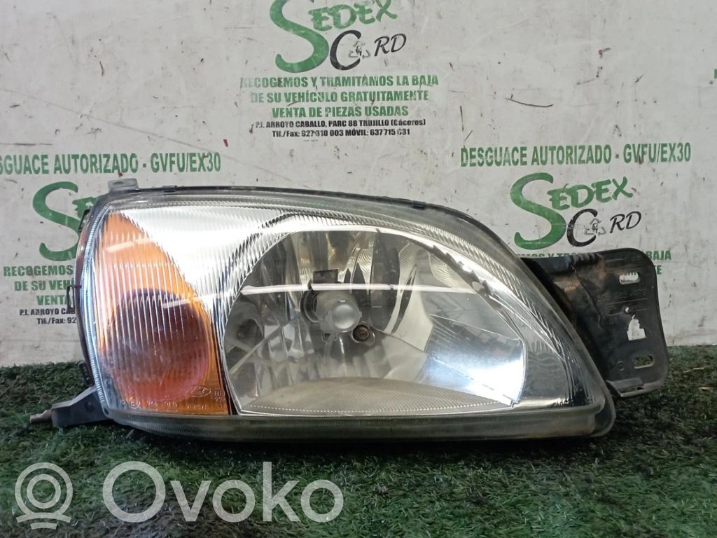 Ford Fiesta Headlight/headlamp 
